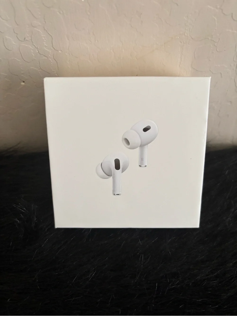NIB Apple AirPods Pro 2nd generation (White) - Wireless Noise Cancelling Earbuds